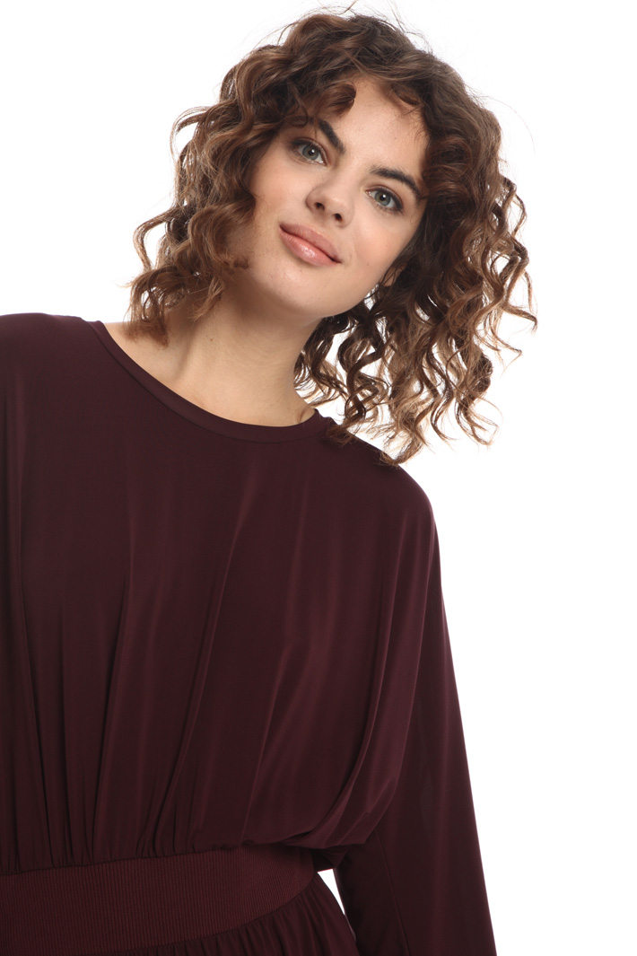 Kimono sleeve jersey dress
Intrend Kimono sleeve jersey dress
Intrend