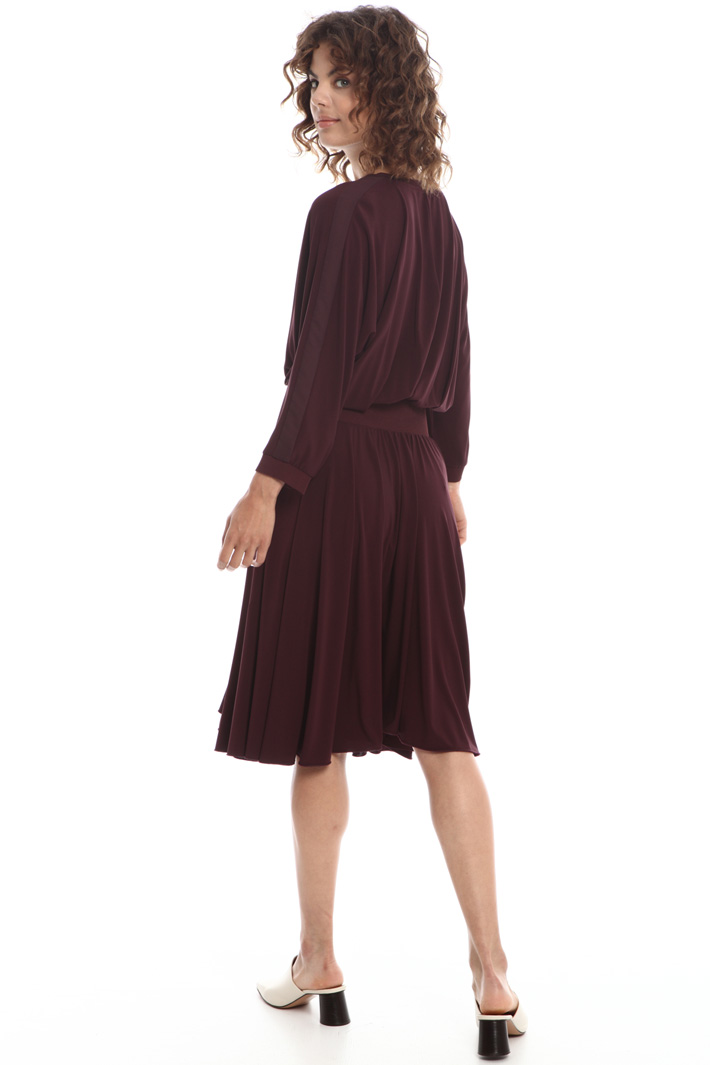 Kimono sleeve jersey dress
Intrend Kimono sleeve jersey dress
Intrend