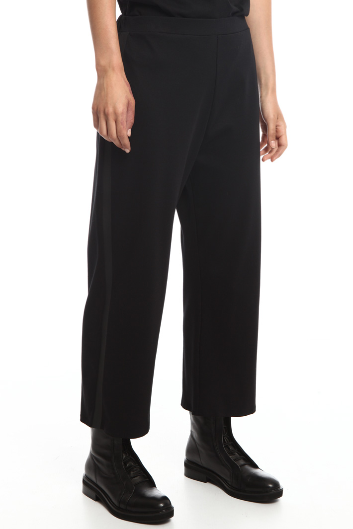 Cotton jersey trousers
Intrend Cotton jersey trousers
Intrend