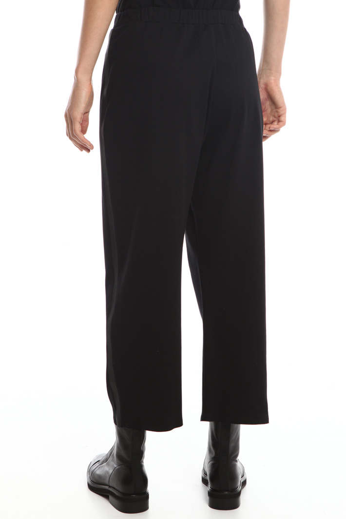 Cotton jersey trousers
Intrend Cotton jersey trousers
Intrend
