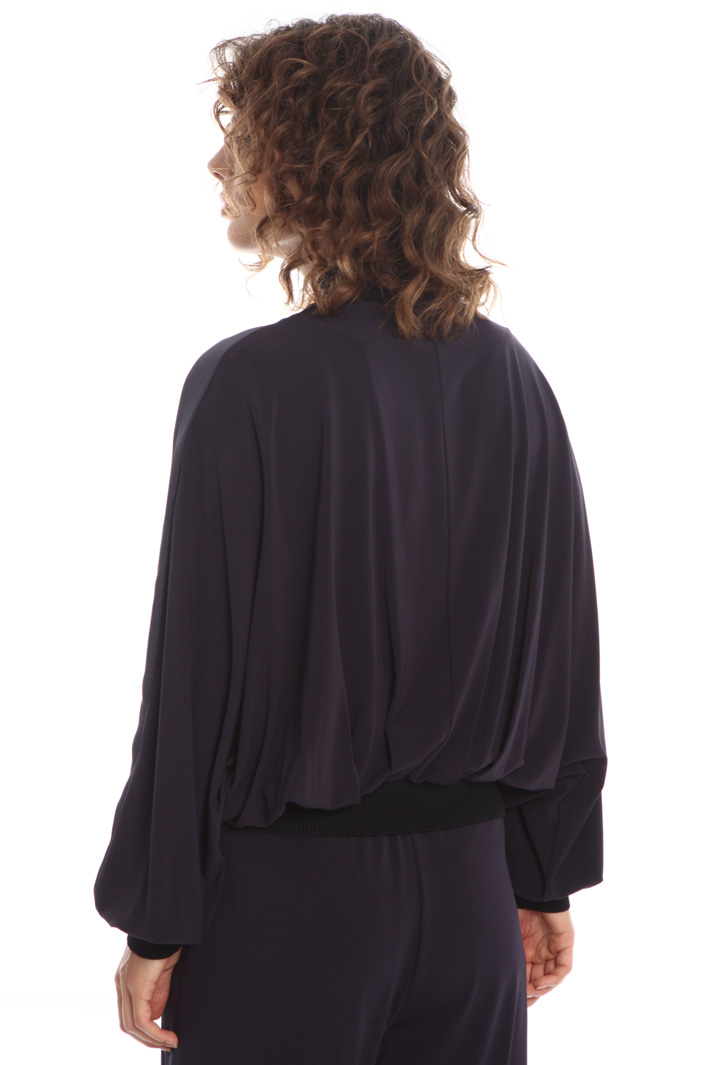 Jersey bomber jacket
Intrend Jersey bomber jacket
Intrend