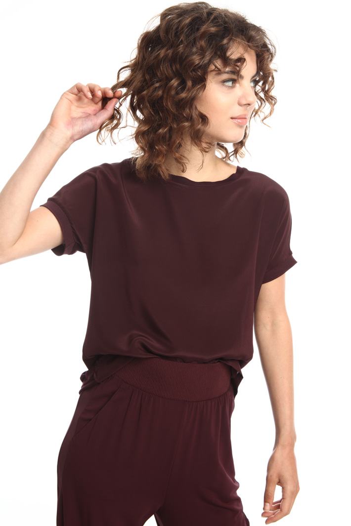 Silk and jersey T-shirt
Intrend Silk and jersey T-shirt
Intrend
