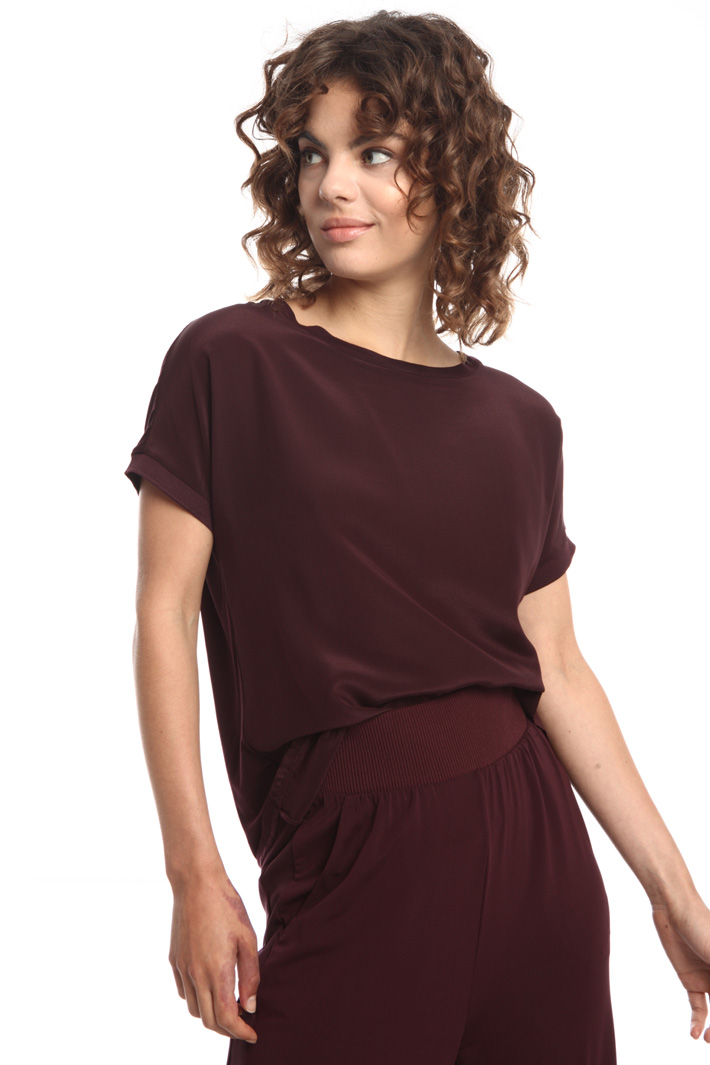 Silk and jersey T-shirt
Intrend Silk and jersey T-shirt
Intrend
