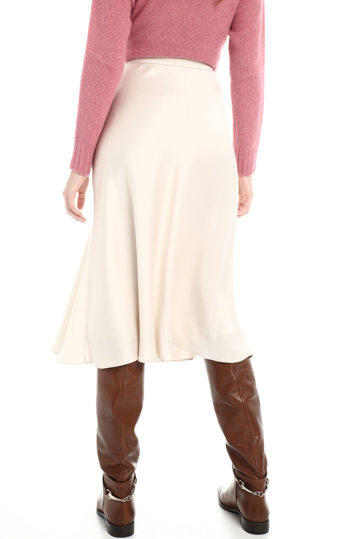 Flared envers satin skirt Intrend Flared envers satin skirt Intrend