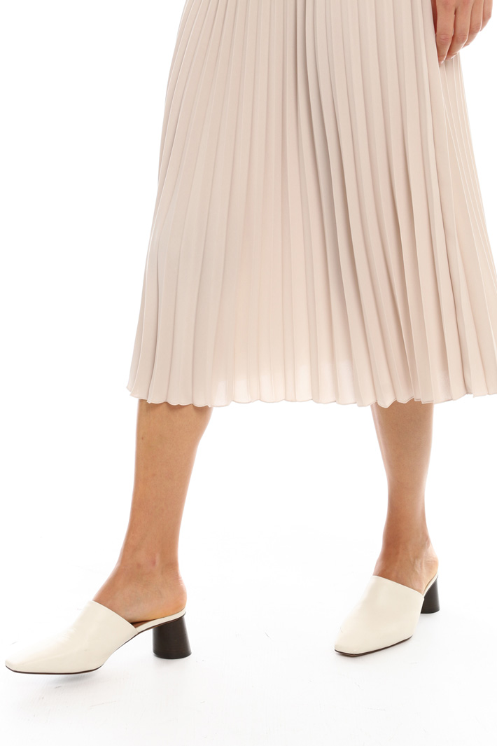 Pleated skirt Intrend Pleated skirt Intrend