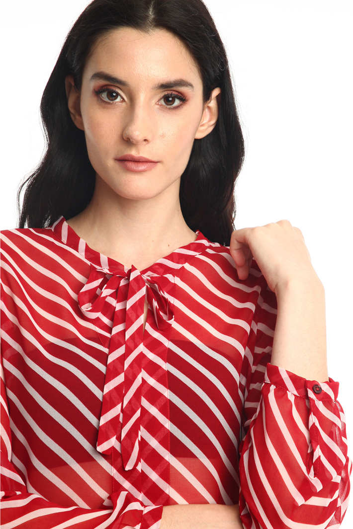Printed georgette blouse Intrend Printed georgette blouse Intrend