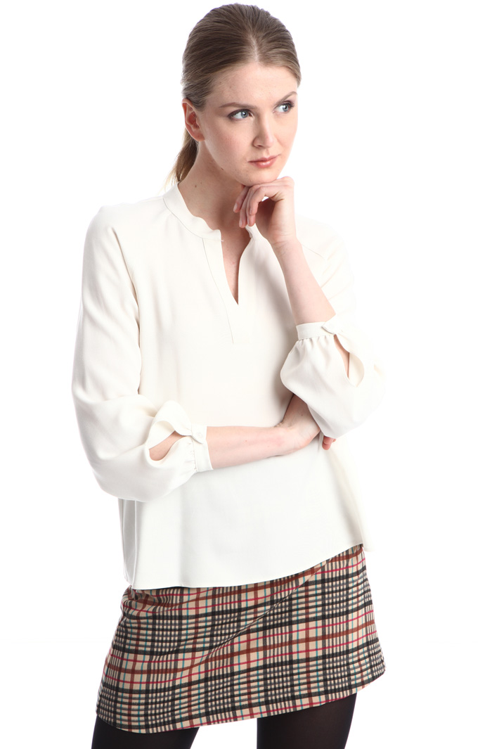Puff sleeve blouse Intrend Puff sleeve blouse Intrend