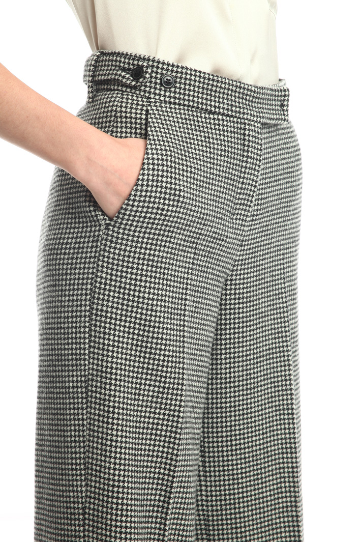 Wool flannel trousers Intrend Wool flannel trousers Intrend