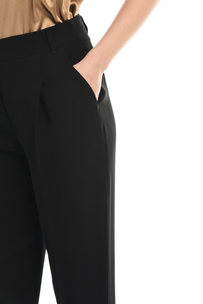 Carrot trousers in viscose Intrend Carrot trousers in viscose Intrend
