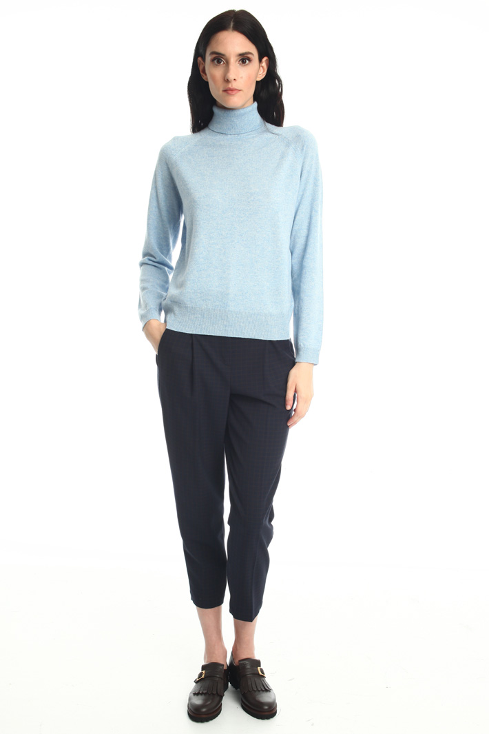 Viscose carrot trousers Intrend Viscose carrot trousers Intrend