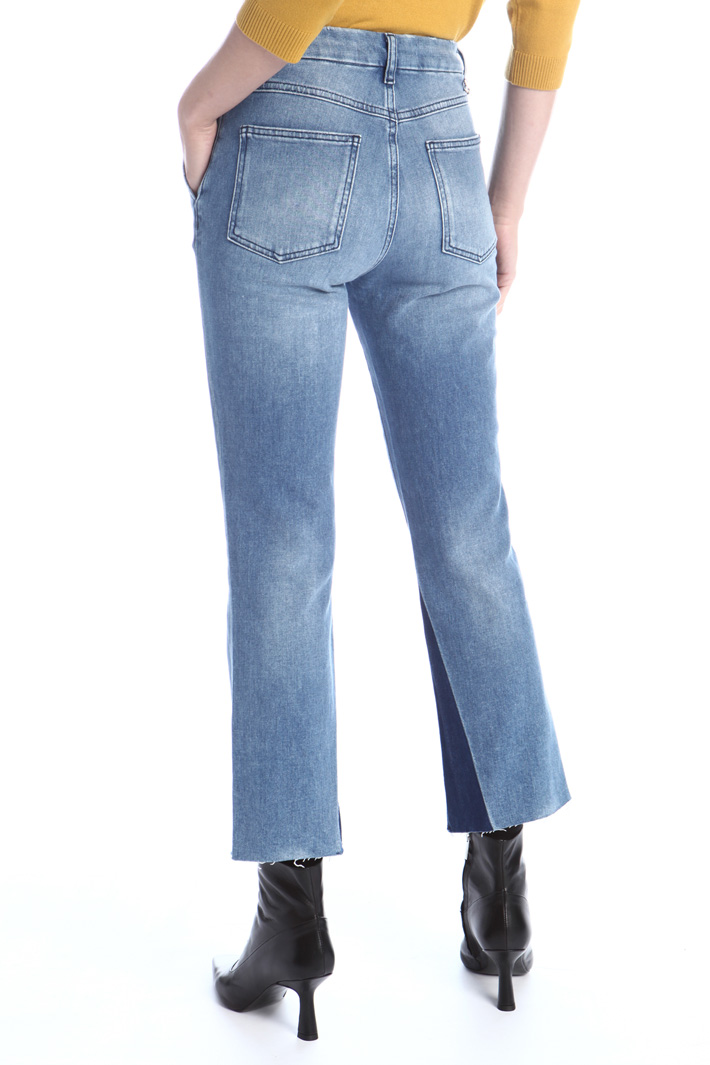 Two-tone jeans
Intrend Two-tone jeans
Intrend