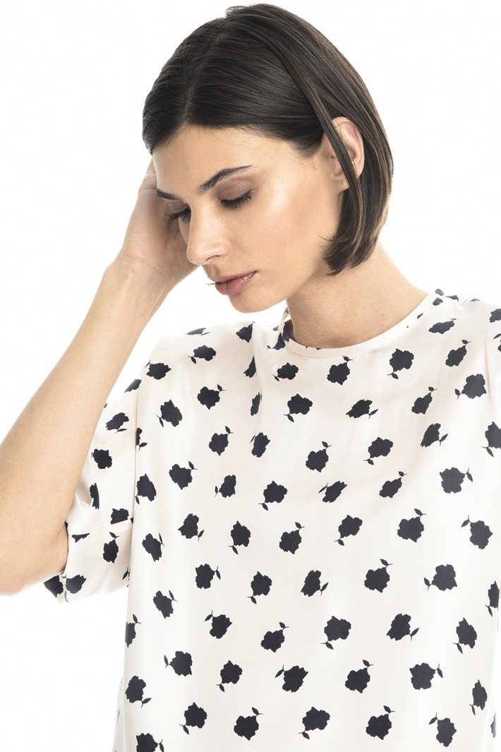 Silk twill blouse Intrend Silk twill blouse Intrend