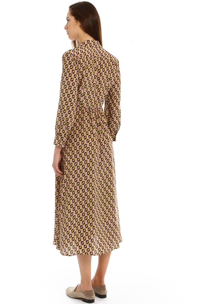 Silk crepe chemisier dress Intrend Silk crepe chemisier dress Intrend