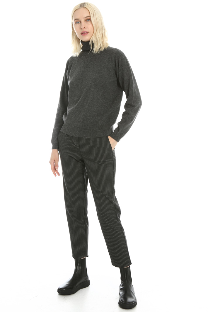 Wool blend turtleneck sweater Intrend Wool blend turtleneck sweater Intrend