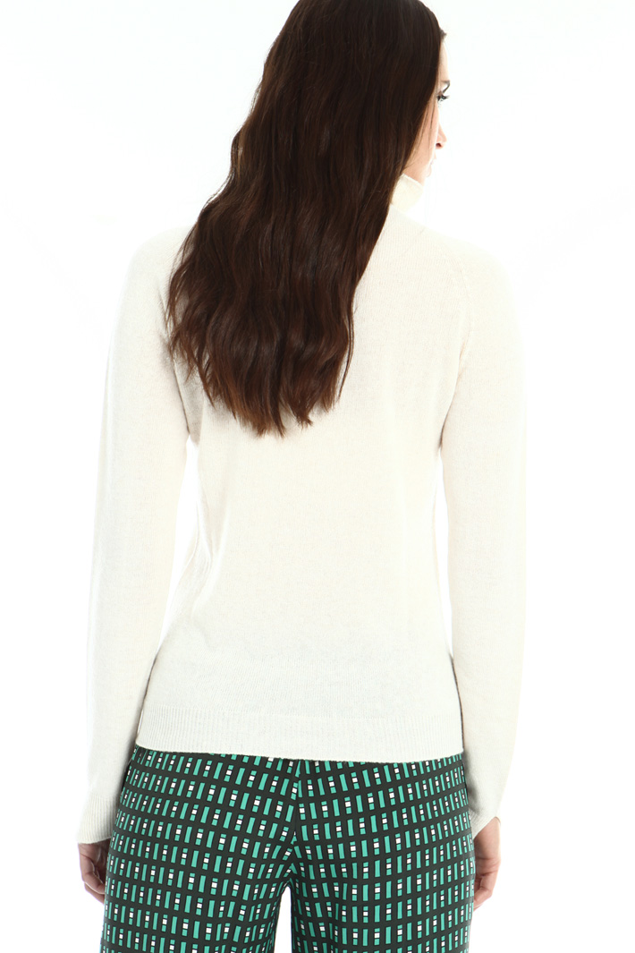 Wool and cashmere turtleneck Intrend Wool and cashmere turtleneck Intrend