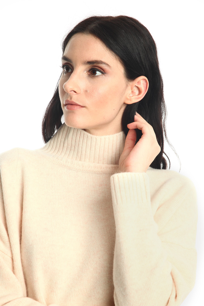 Pure wool turtleneck sweater Intrend Pure wool turtleneck sweater Intrend