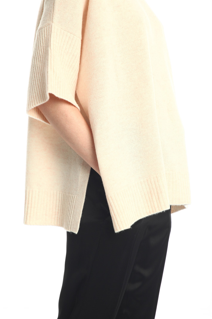 Dropped sleeve sweater Intrend Dropped sleeve sweater Intrend