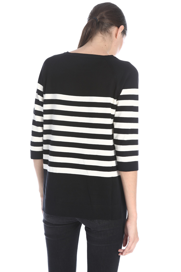 Viscose sweater Intrend Viscose sweater Intrend