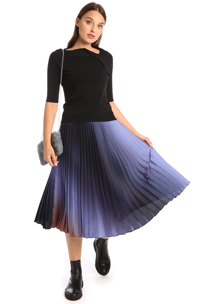Maglia in viscosa con fiocco Intrend Maglia in viscosa con fiocco Intrend