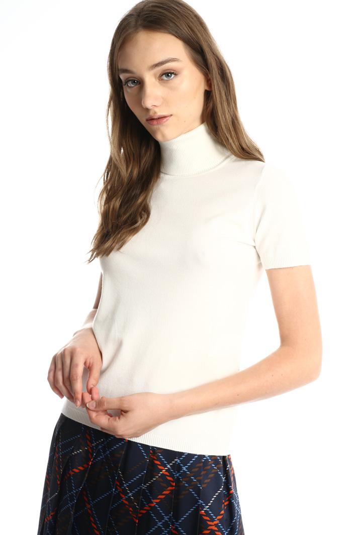 Short sleeved turtleneck Intrend Short sleeved turtleneck Intrend