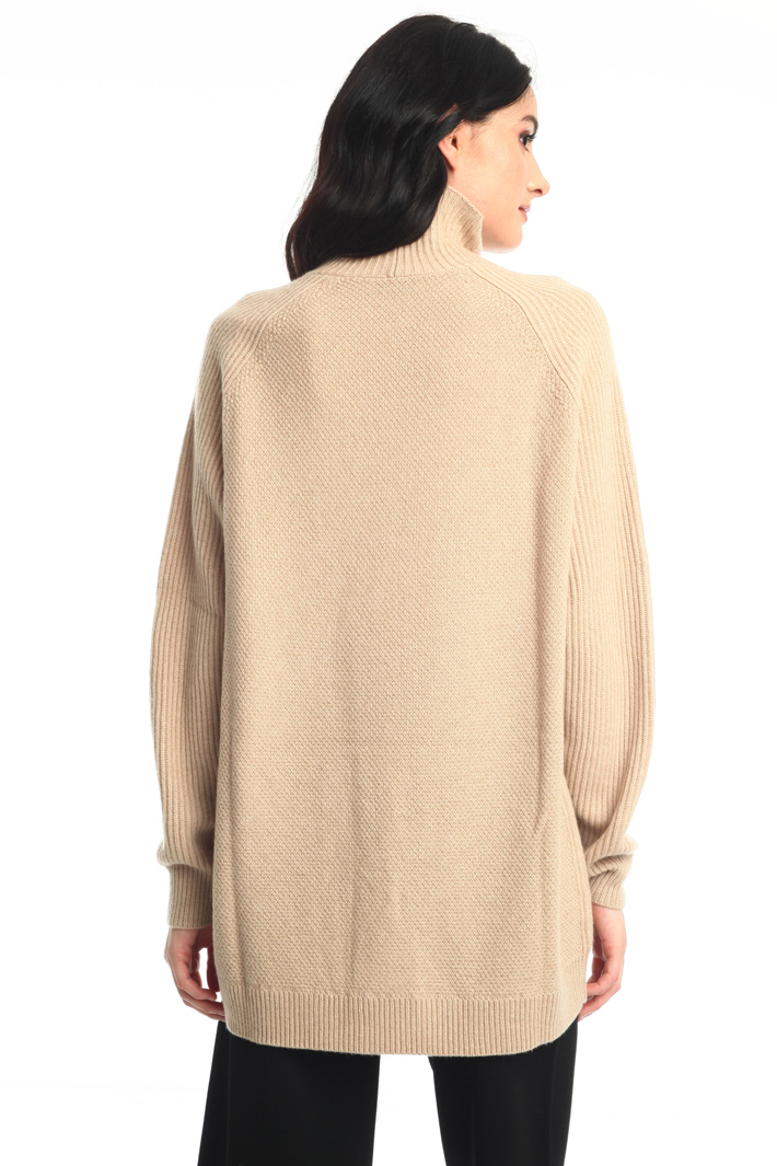 Turtleneck sweater in cashmere Intrend Turtleneck sweater in cashmere Intrend