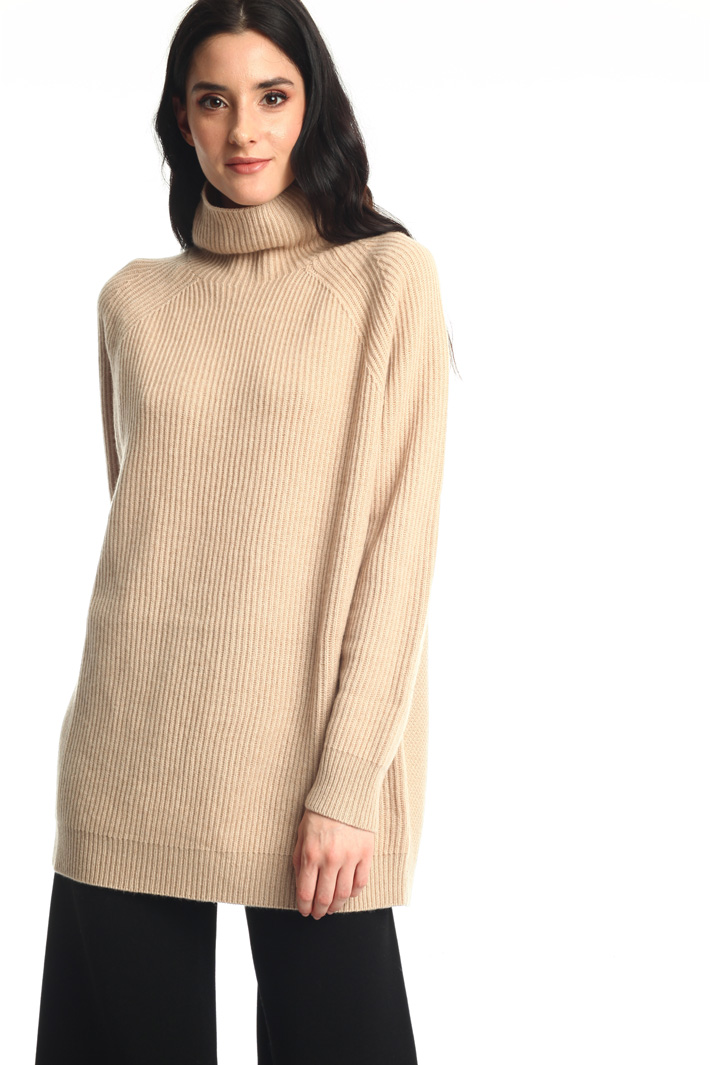 Turtleneck sweater in cashmere Intrend Turtleneck sweater in cashmere Intrend