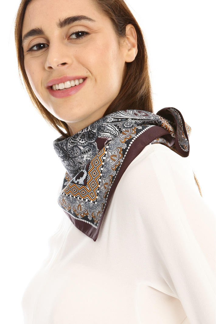 Pure silk foulard Intrend Pure silk foulard Intrend