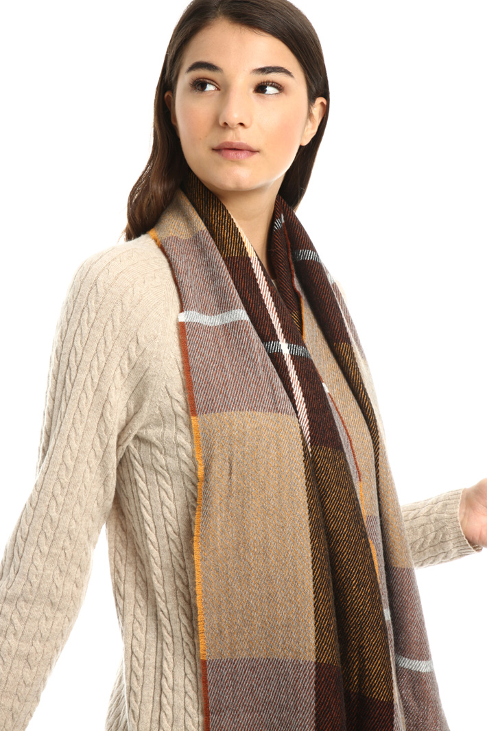 Fringed wool scarf Intrend Fringed wool scarf Intrend