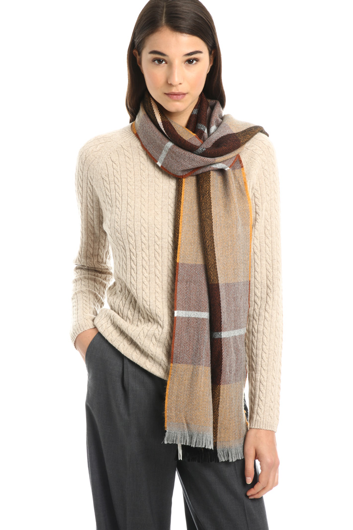 Fringed wool scarf Intrend Fringed wool scarf Intrend