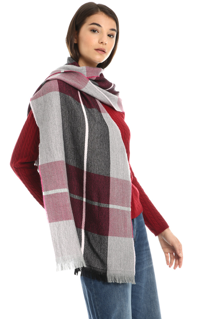 Fringed wool scarf Intrend Fringed wool scarf Intrend