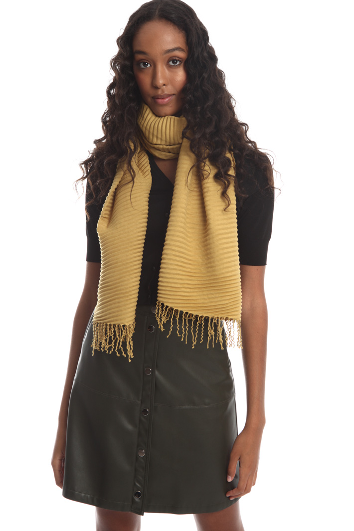 Pleated viscose scarf Intrend Pleated viscose scarf Intrend