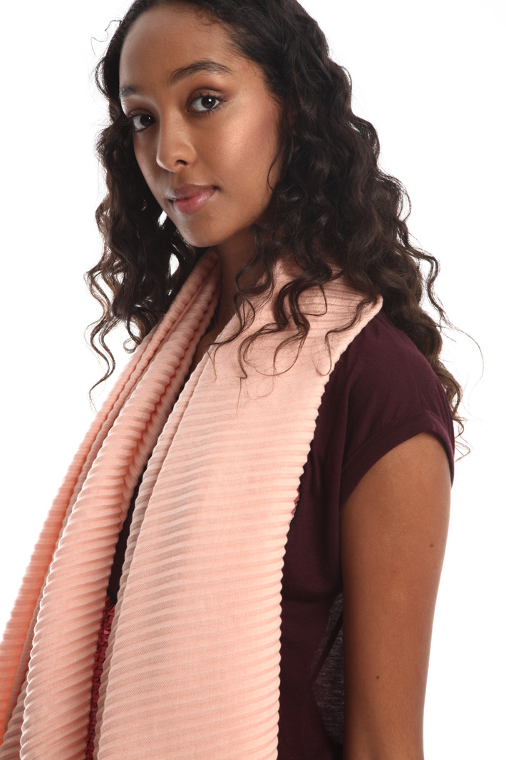 Pleated viscose scarf Intrend Pleated viscose scarf Intrend