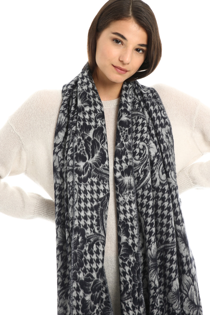 Viscose blend scarf Intrend Viscose blend scarf Intrend