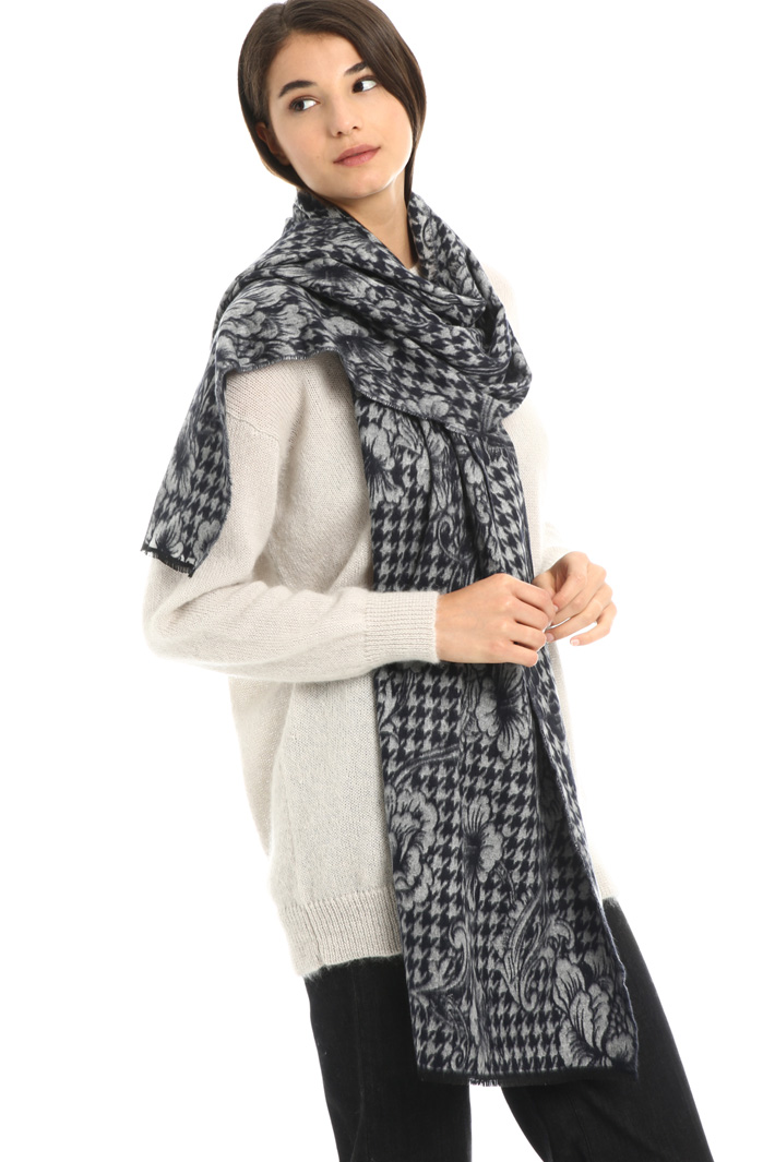 Viscose blend scarf Intrend Viscose blend scarf Intrend