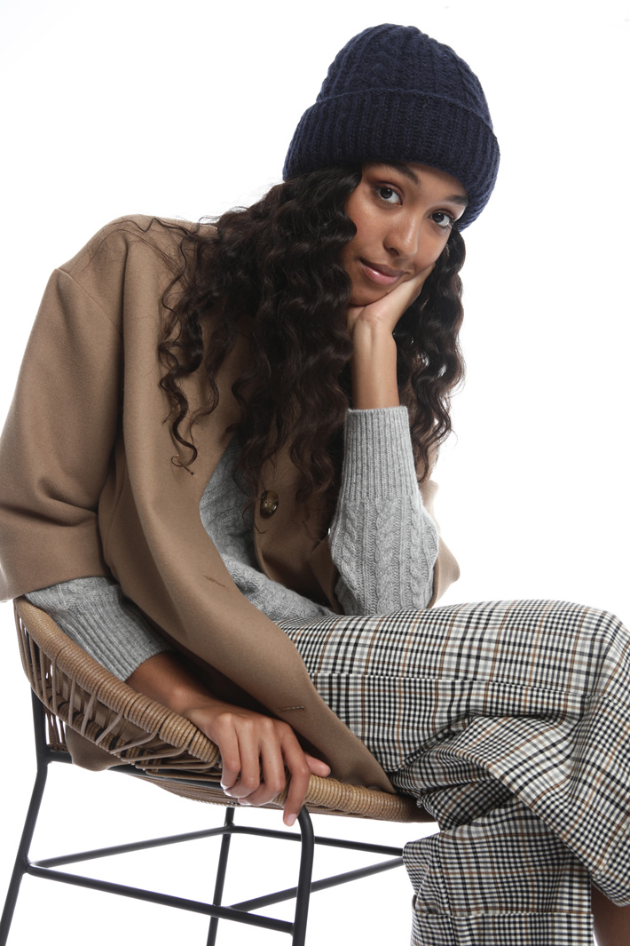 Mohair blend hat Intrend Mohair blend hat Intrend