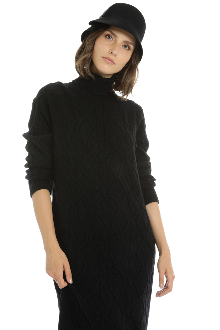 Buttoned hat Intrend Buttoned hat Intrend
