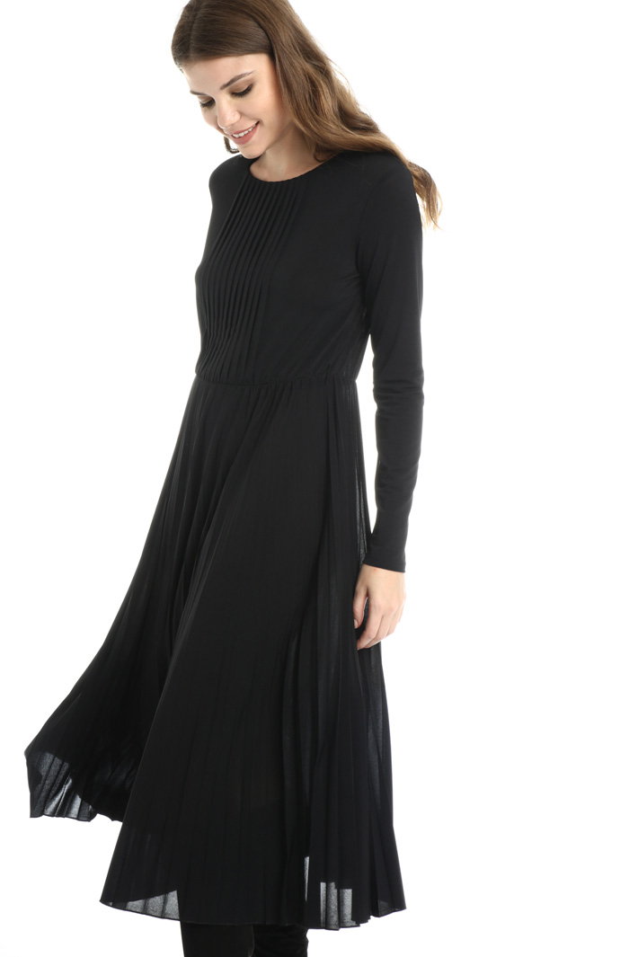 Pleated jersey dress Intrend Pleated jersey dress Intrend