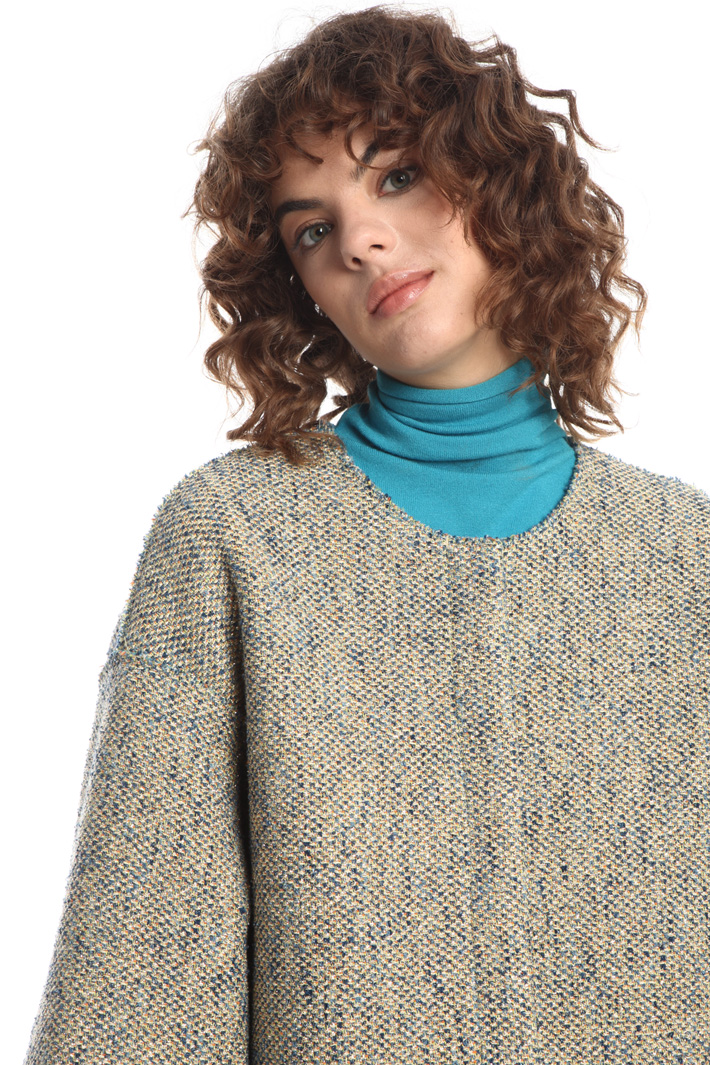 Oversized lamé coat
Intrend Oversized lamé coat
Intrend