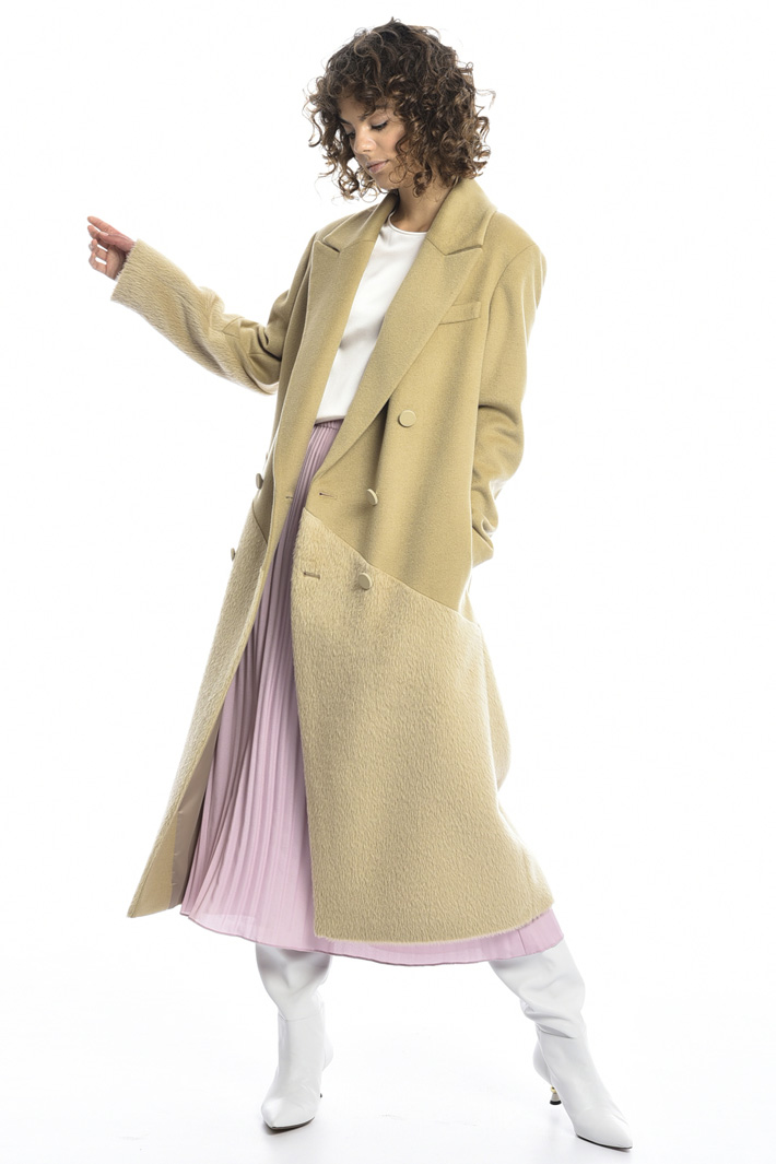 Wool and alpaca coat
Intrend Wool and alpaca coat
Intrend