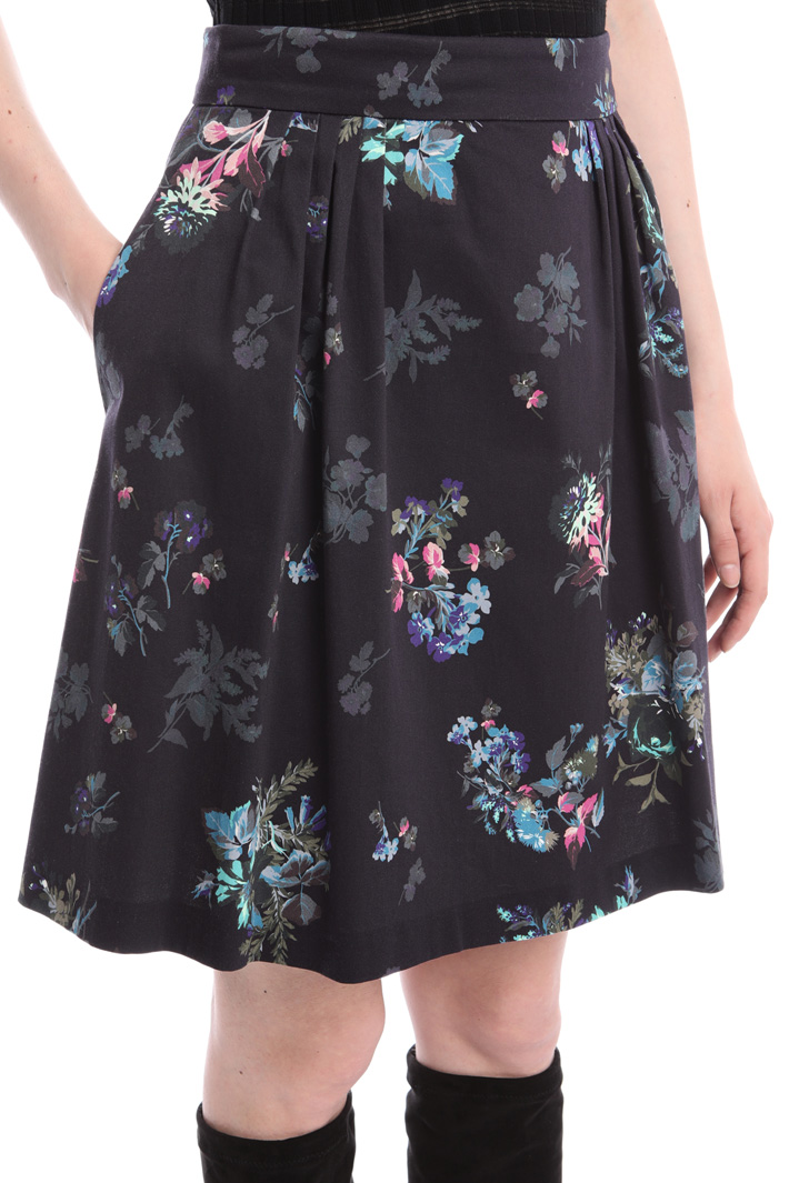 Floral corolla skirt
Intrend Floral corolla skirt
Intrend