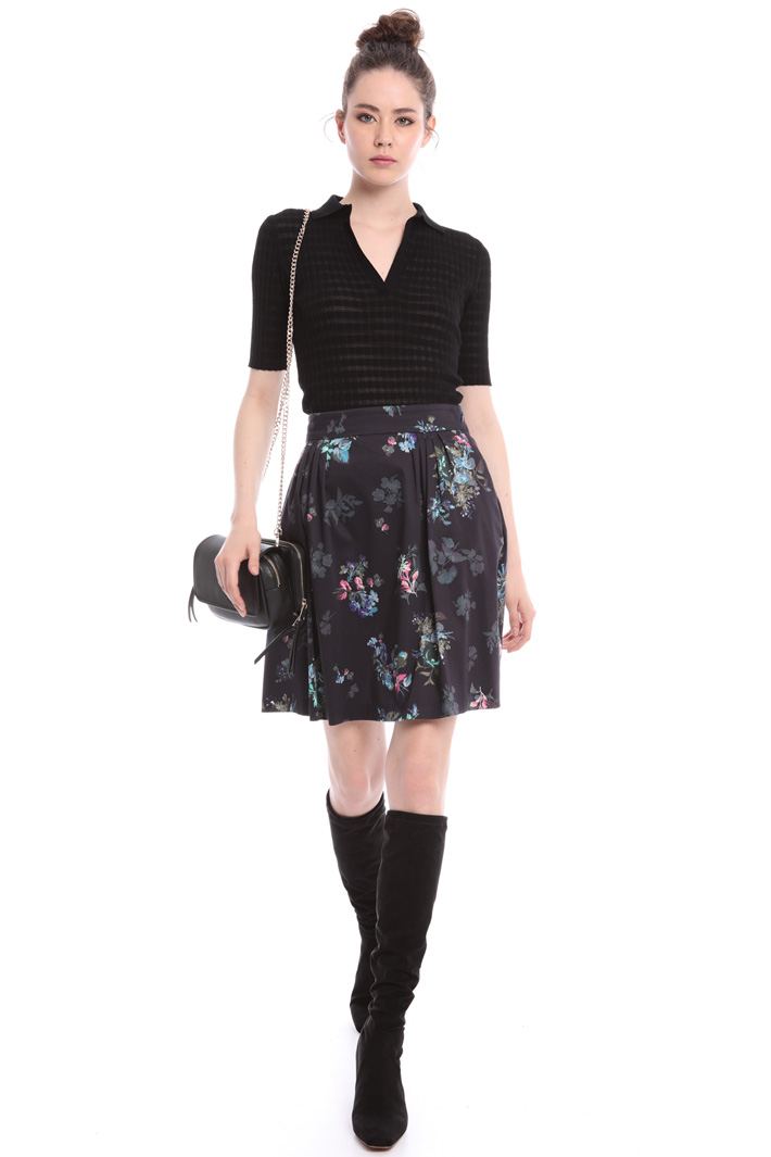 Floral corolla skirt
Intrend Floral corolla skirt
Intrend