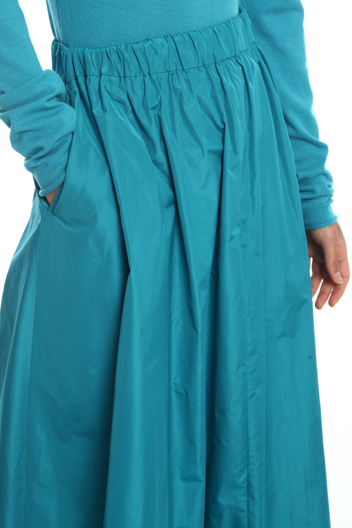 A-line skirt in taffeta
Intrend A-line skirt in taffeta
Intrend