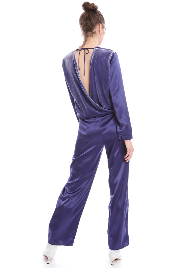 Satin and velvet jumpsuit Intrend Satin and velvet jumpsuit Intrend
