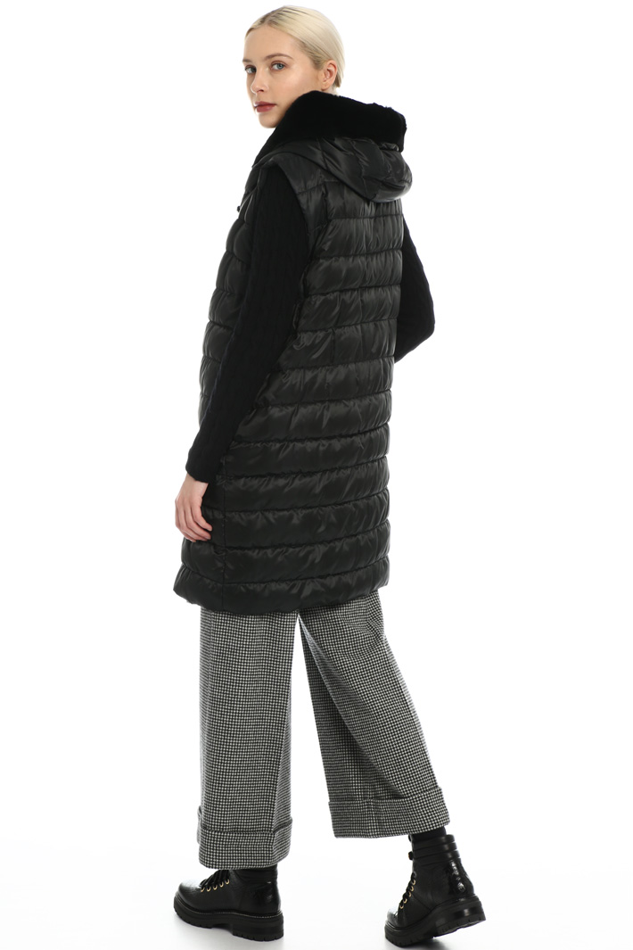 Fur trimmed vest Intrend Fur trimmed vest Intrend