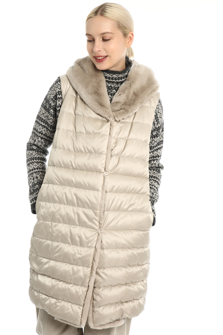 Fur trimmed vest Intrend Fur trimmed vest Intrend