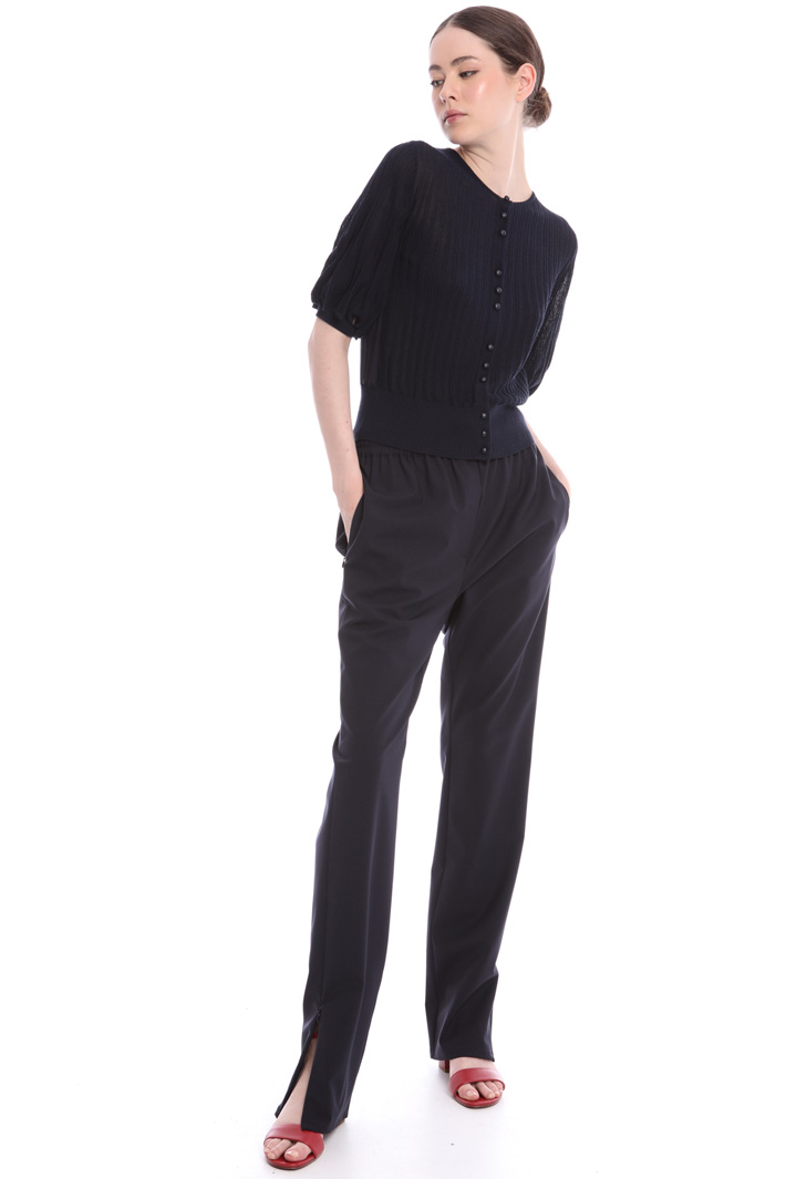 Short sleeved cardigan
Intrend Short sleeved cardigan
Intrend