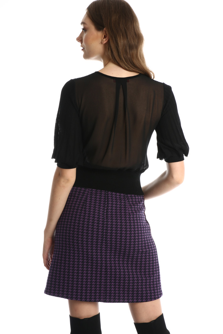 Short sleeved cardigan
Intrend Short sleeved cardigan
Intrend