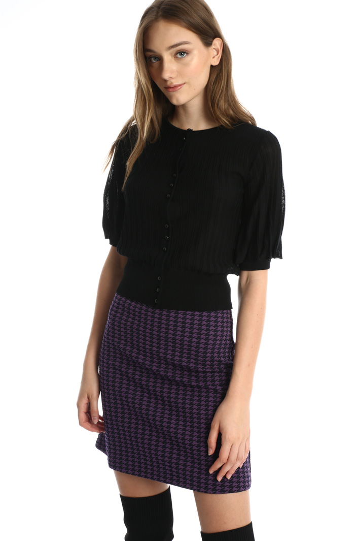 Short sleeved cardigan
Intrend Short sleeved cardigan
Intrend