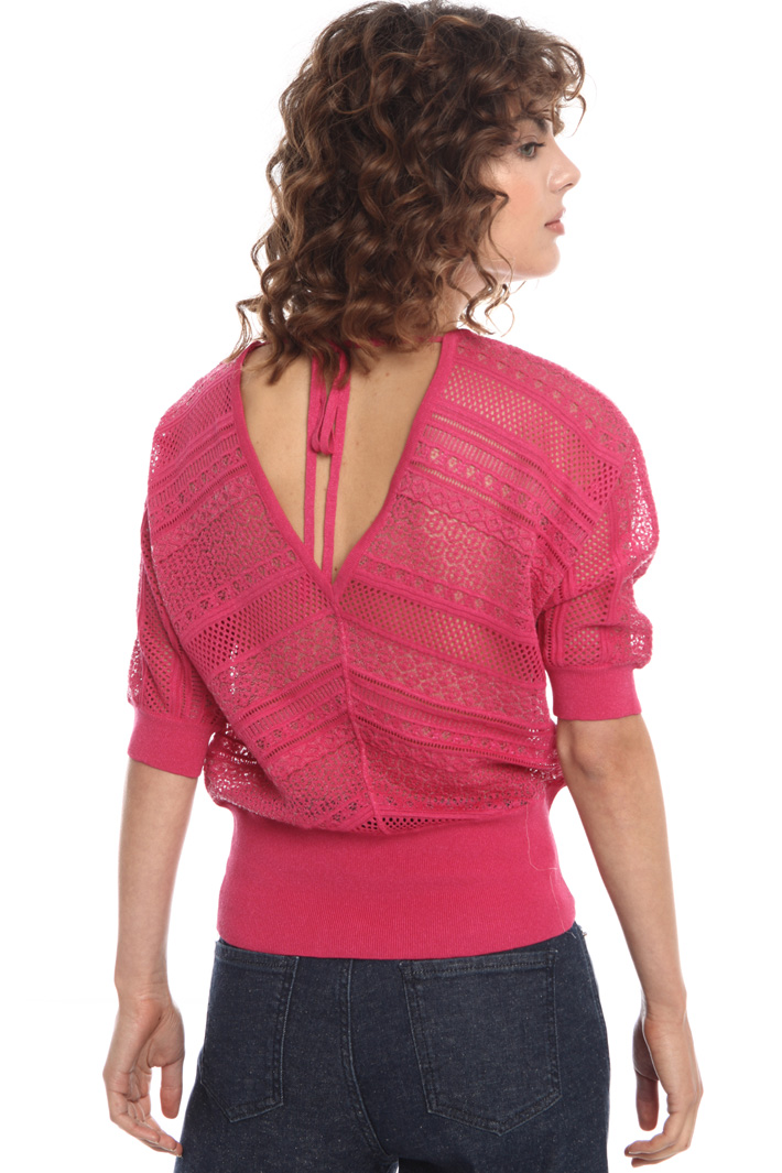 Sheer knit sweater
Intrend Sheer knit sweater
Intrend