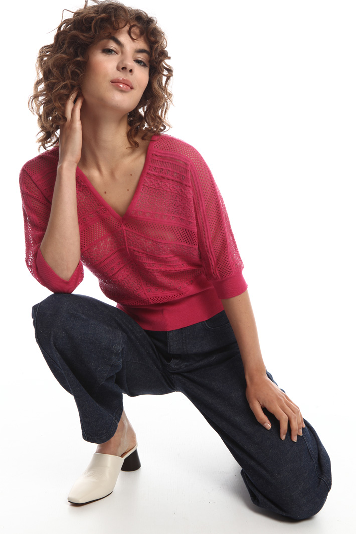 Sheer knit sweater
Intrend Sheer knit sweater
Intrend